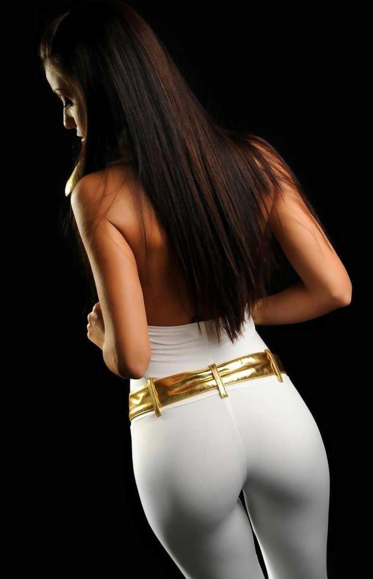 Круглая белая жопа23