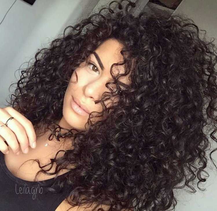 Кучерявая армянка4