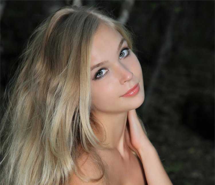 Sienna Aquamarine модель