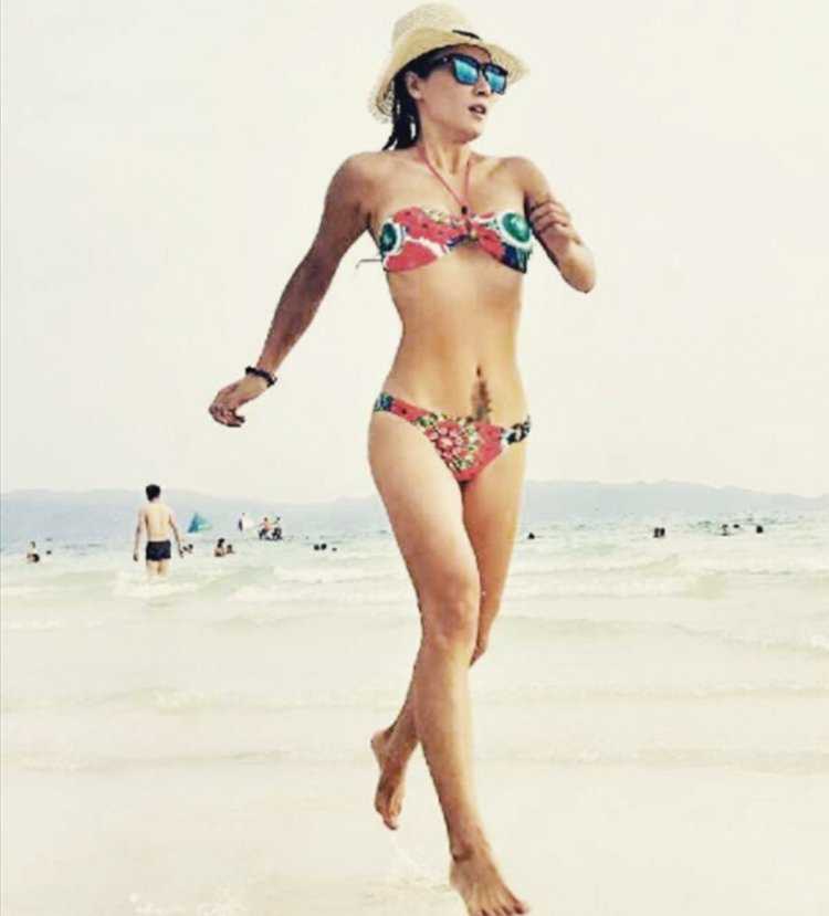 50 Летняя китаянка лю Елин