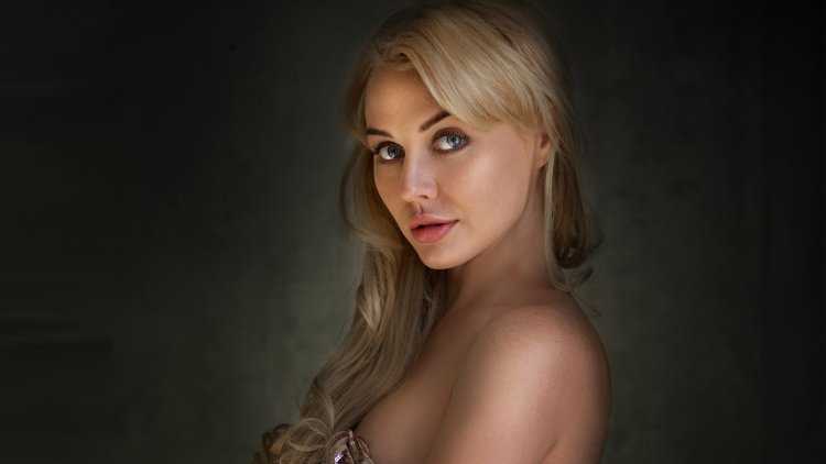 Марина Денисова горячие
