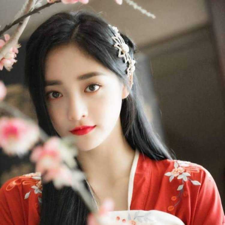 Японские красавицы в кимоно