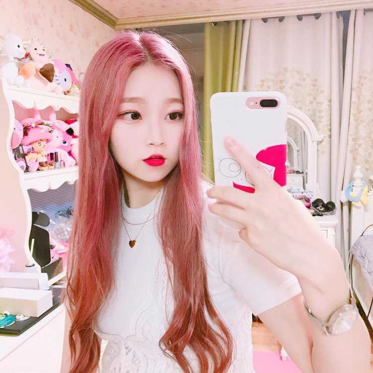 Рыжеволосая кореянка ulzzang