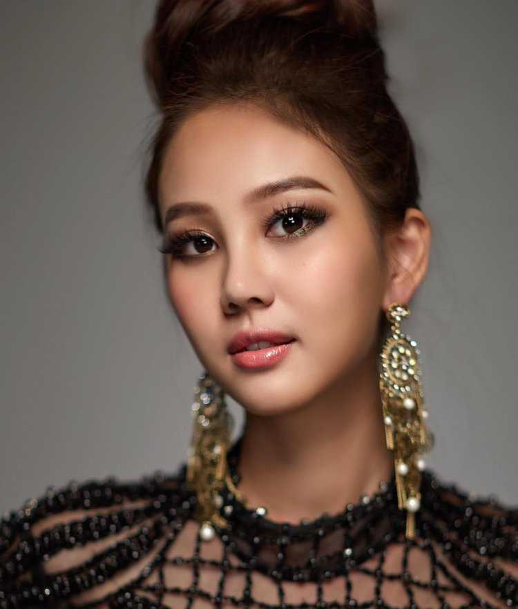 ПЭК Чжи Хен Мисс