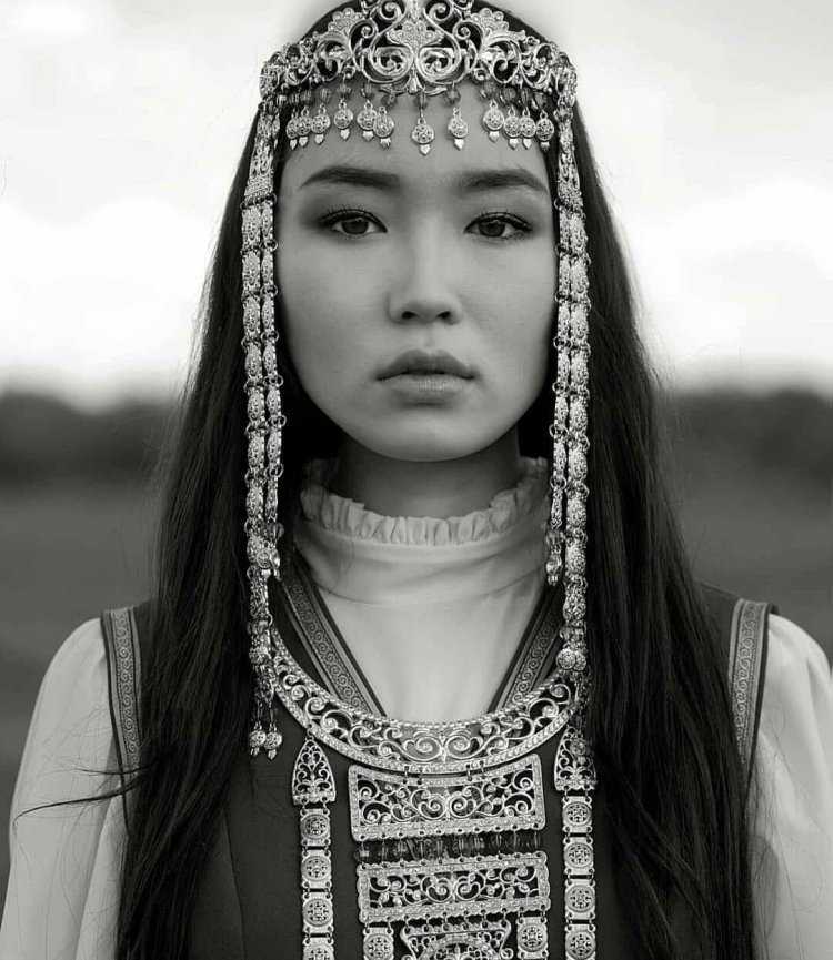 Монгол девушка страшная