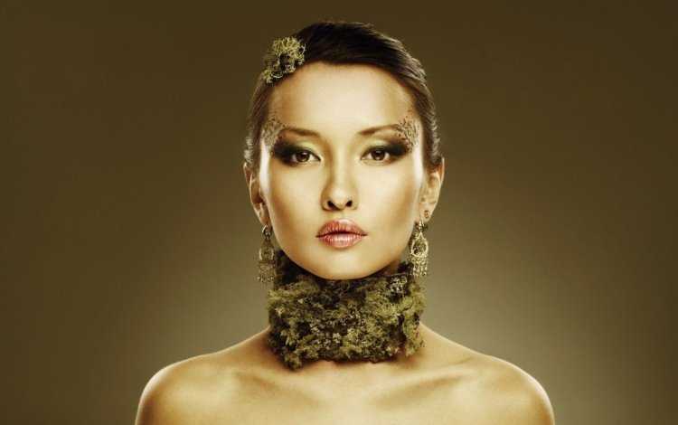 Модель бурятка Мария Шантанова