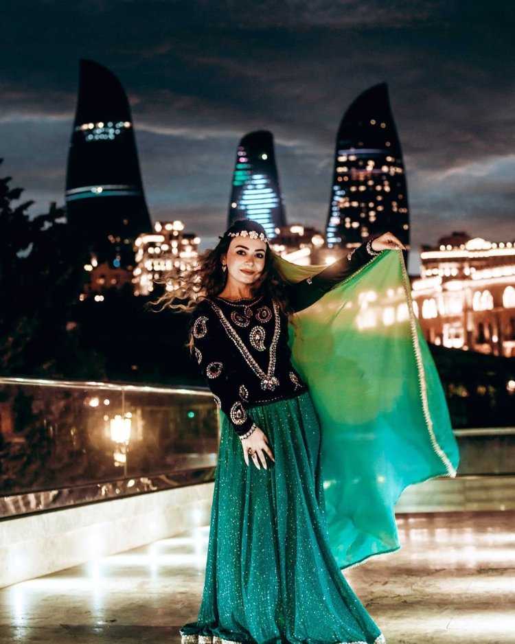 Чахчур азербайджанский национальный костюм