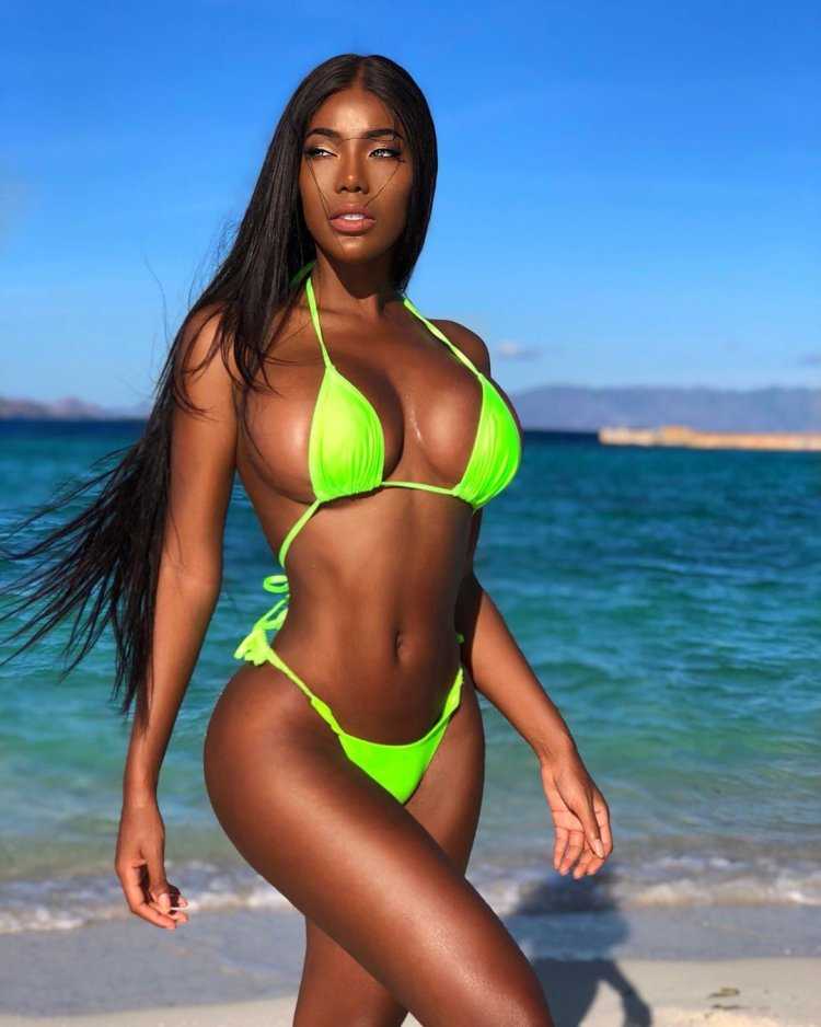 Фигура негритянских женщин