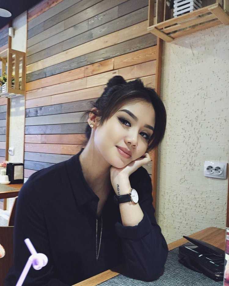 Айжана Асемова