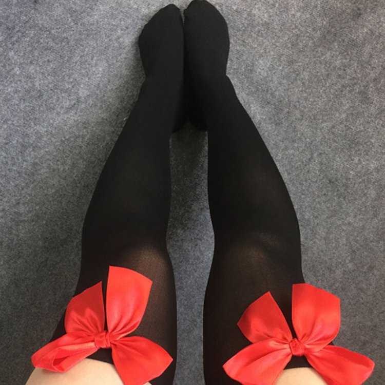 Чулки красные с бантиками