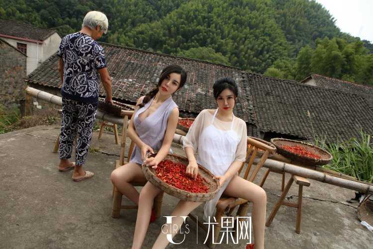 Китайские девушки из провинции Гуанси