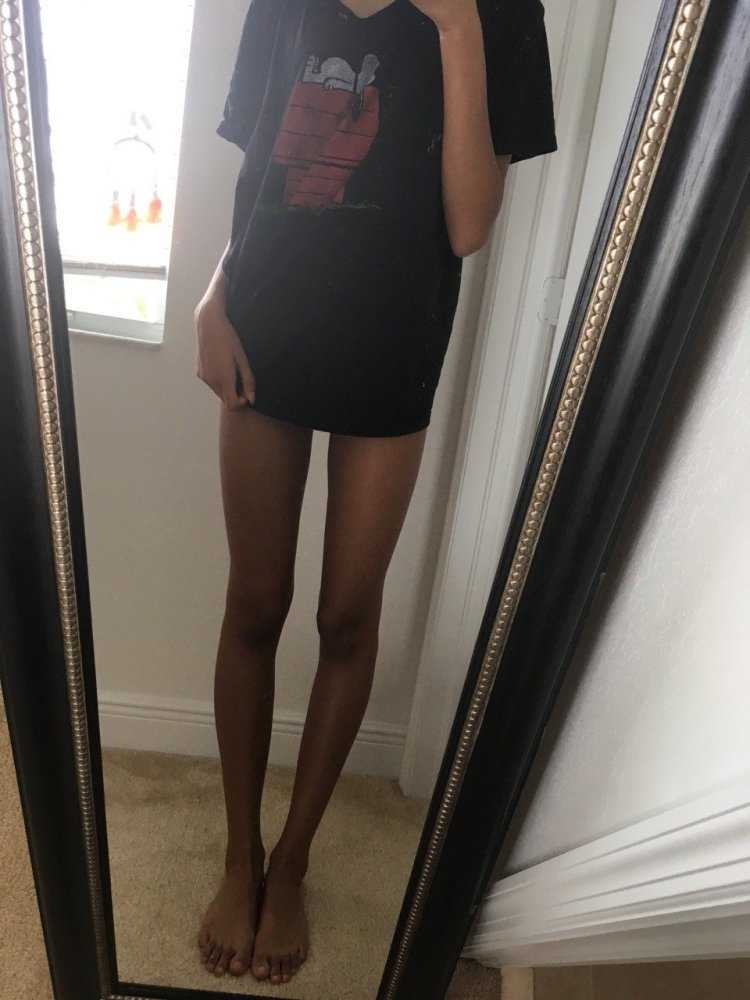 Худые ноги у девушки