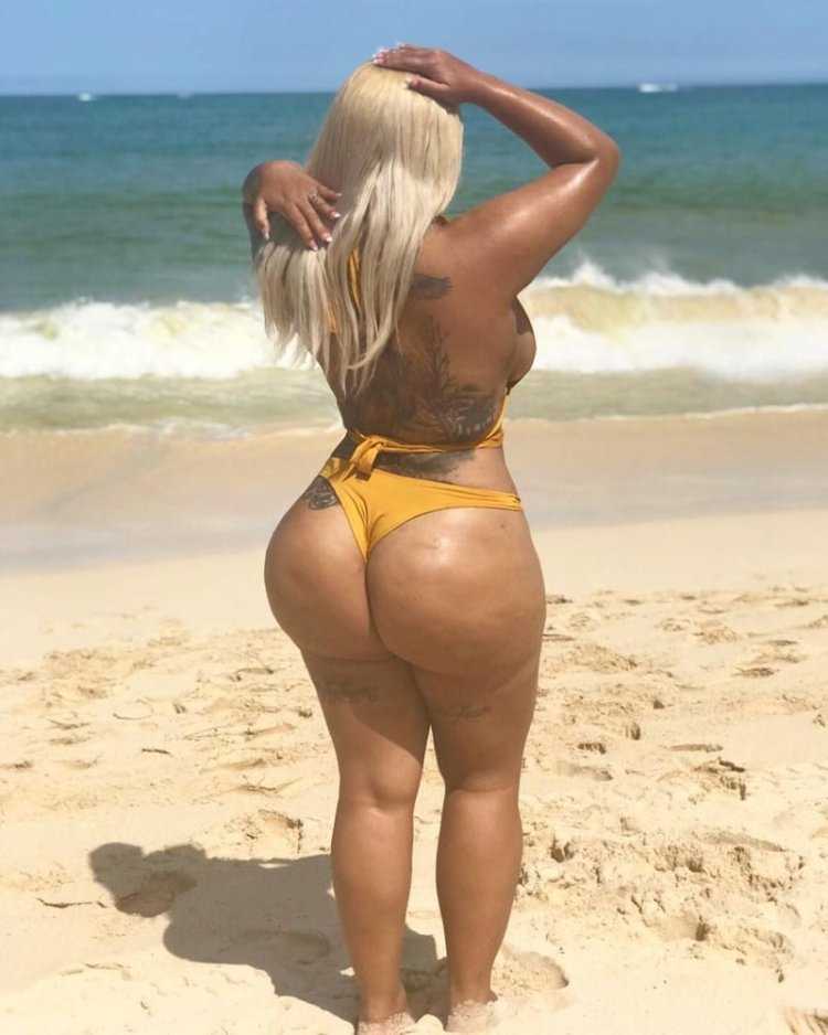 Гигантские бедра