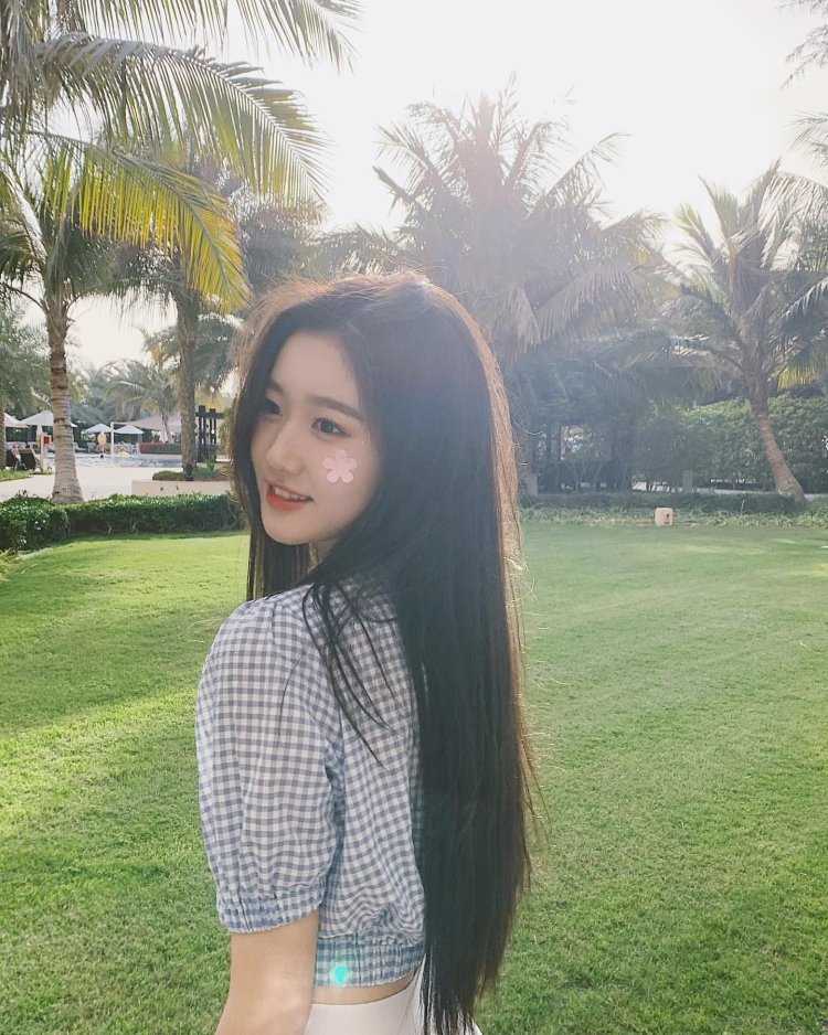 Китаянка селфи