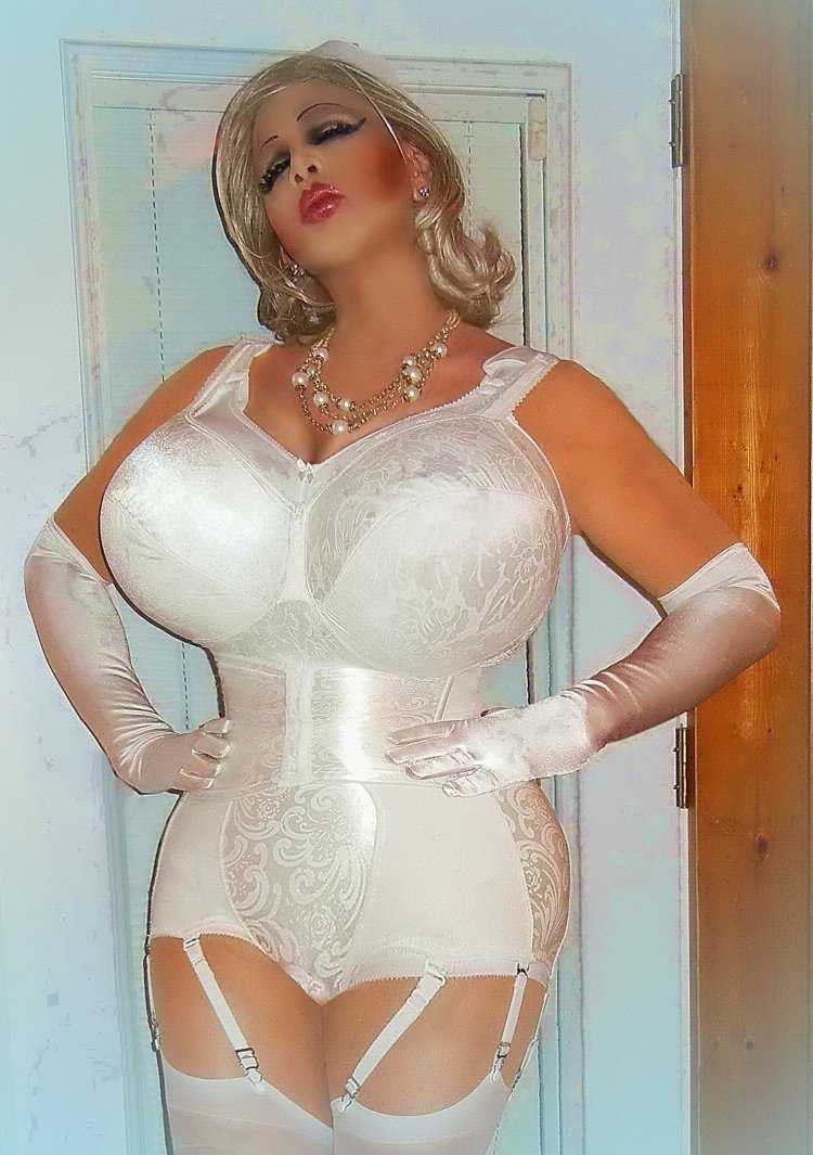 Модель сайз Юлия Лаврова