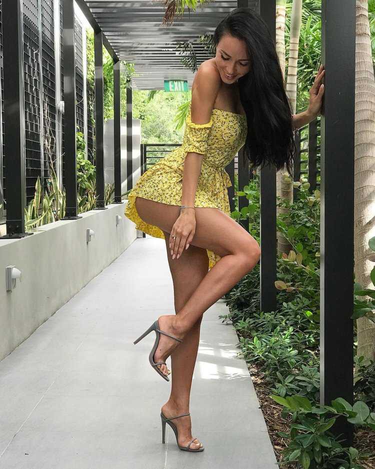 Нина Сереброва в мини