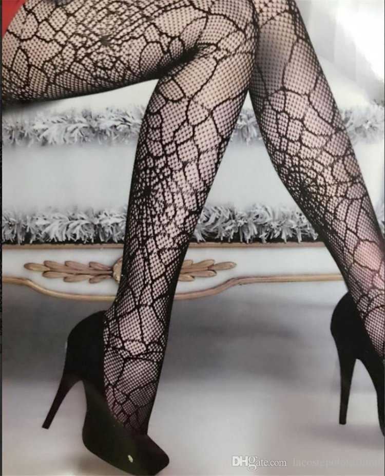 Попки в ажурных колготках21