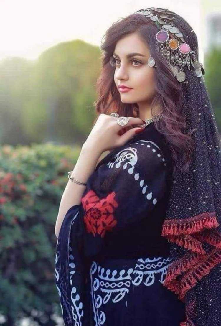 Узбек актриса Рухшона