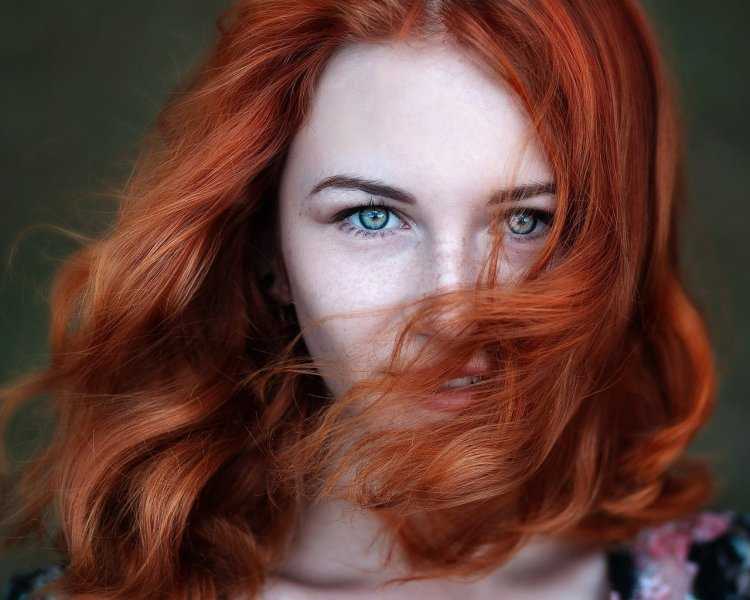 Нина Бернс рыжие волосы