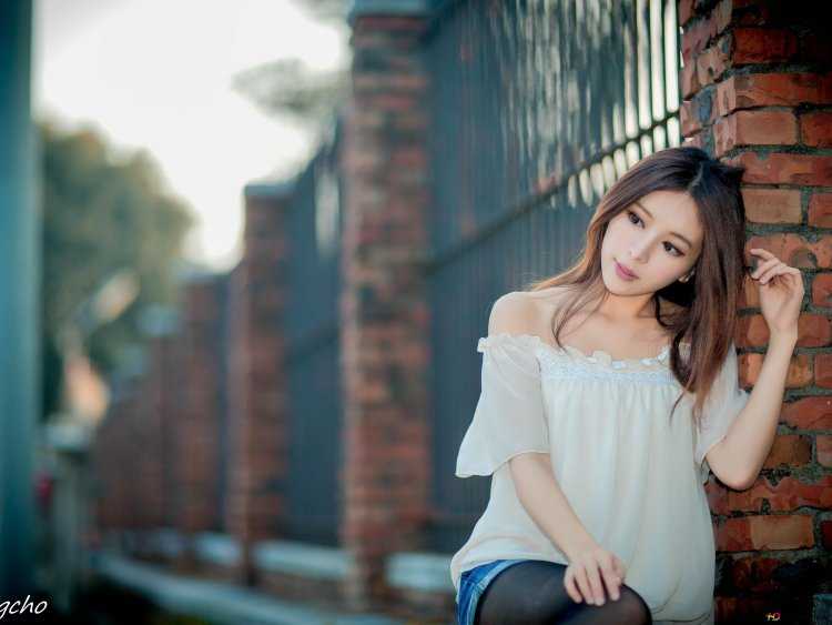 Милая девушка