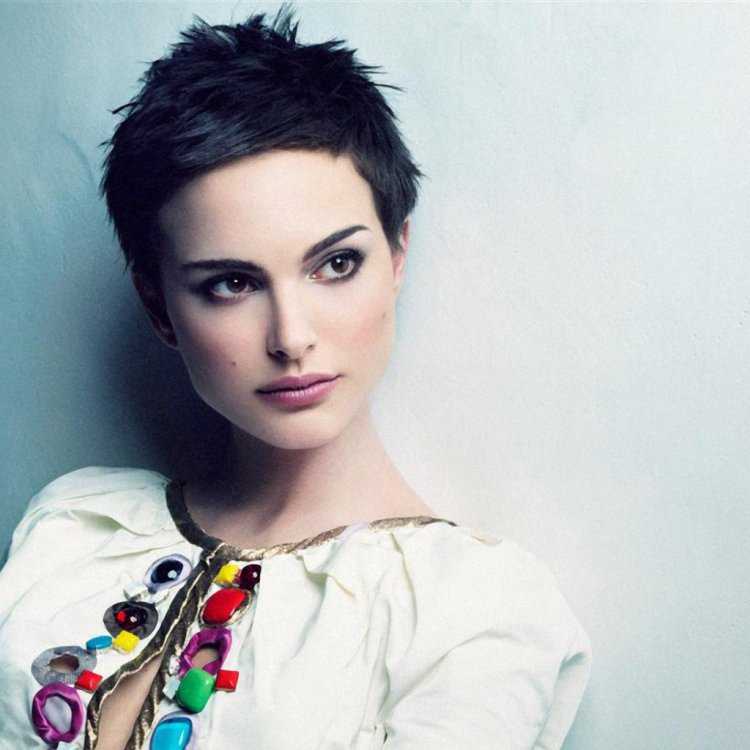 Натали Портман с короткой стрижкой