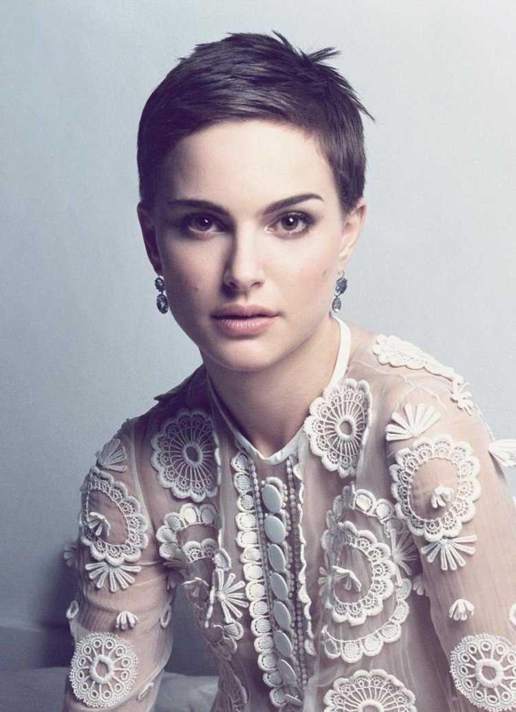 Натали Портман с короткой стрижкой