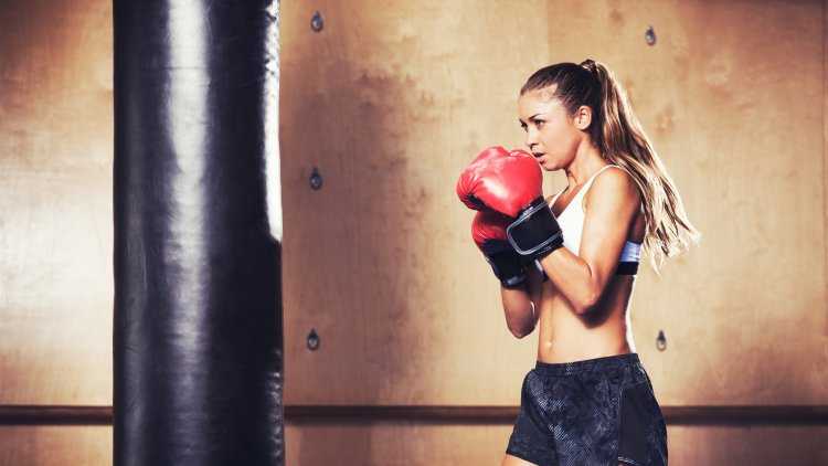 Боксёрша Тарасова