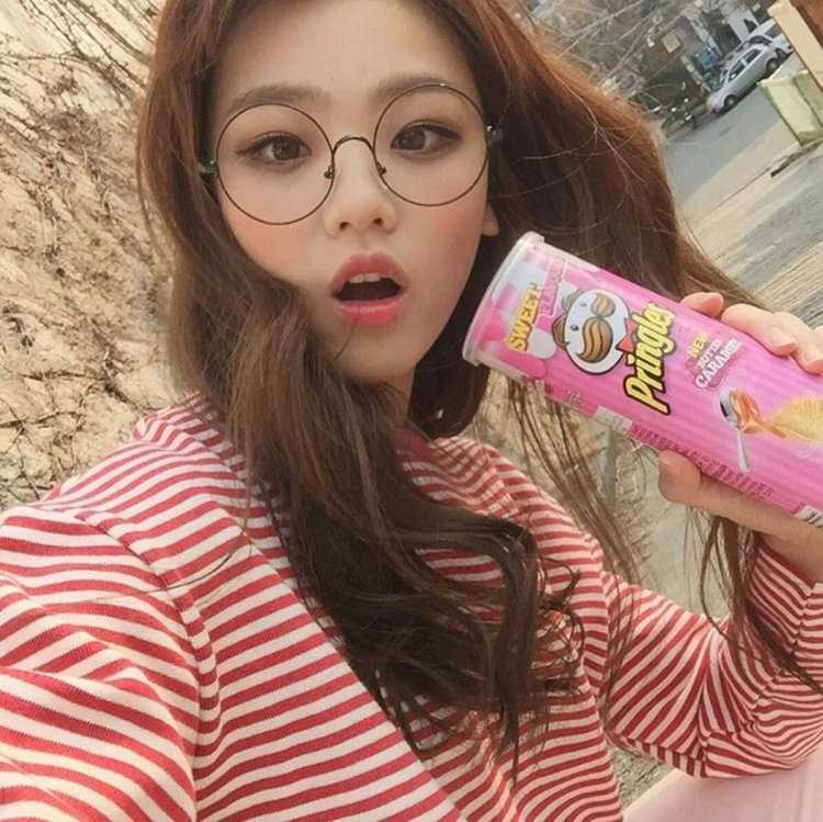 Кореянки ulzzang тумблер