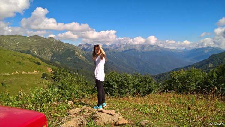 Абхазия красивая природа девушка