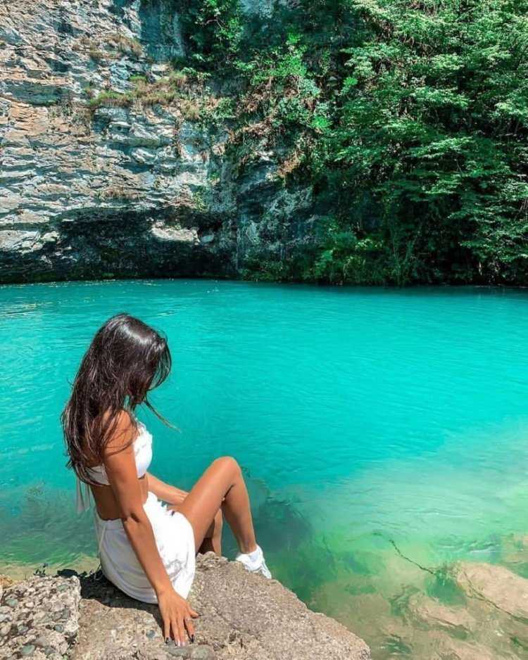 Фотосессия на голубом озере