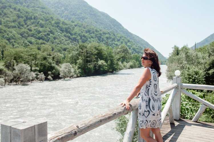 Девушки в Абхазии местные