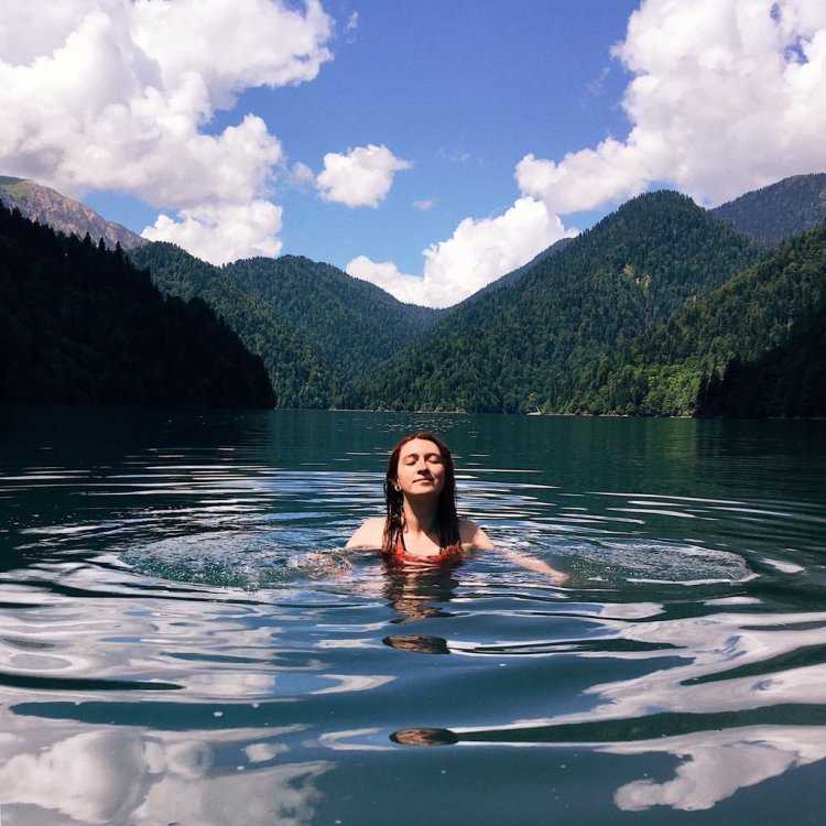 Озеро Рица Абхазия пляж