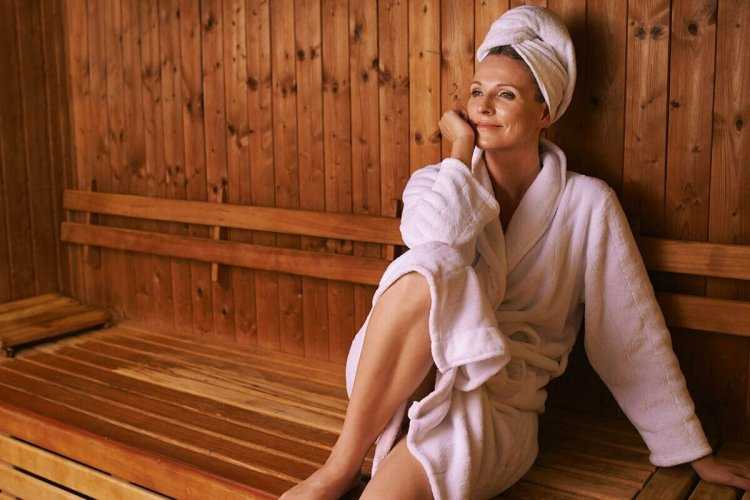 Женщина после бани