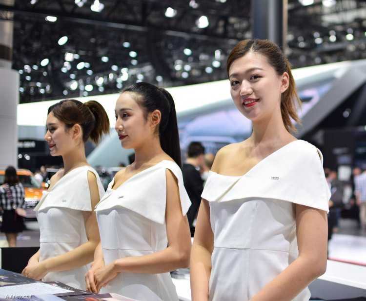 Азиатские девушки