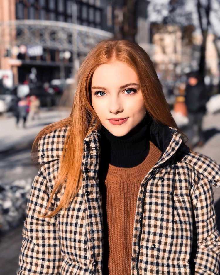 Джулия Адаменко