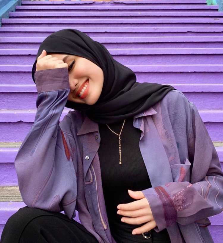 Подруги в хиджабе