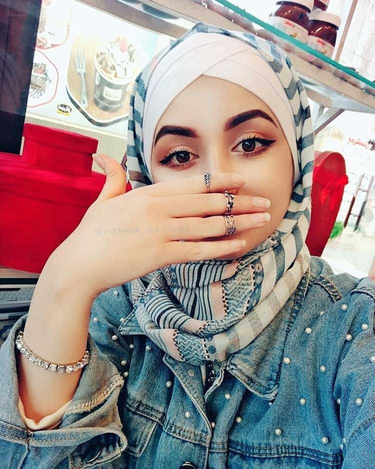 Таджичка в хиджабе