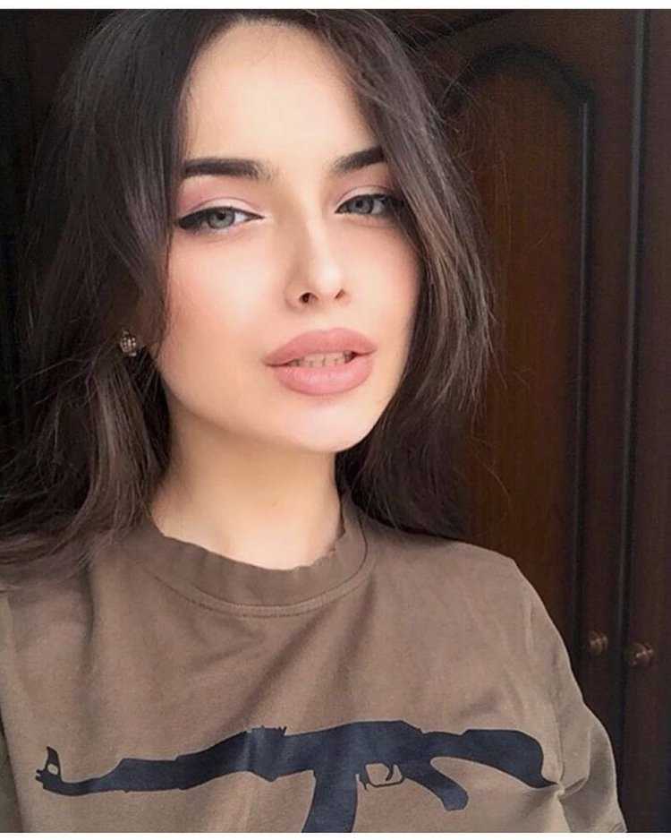 Полуармянка Полурусская