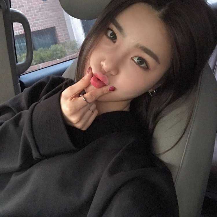 Арина Ким корейка