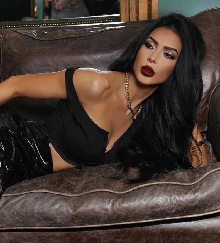 Шарлотта спрингер в Нижнем