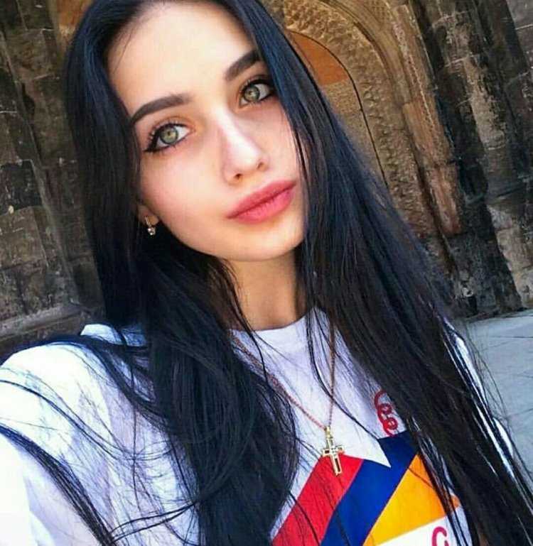 Анаит Арутюнян модель