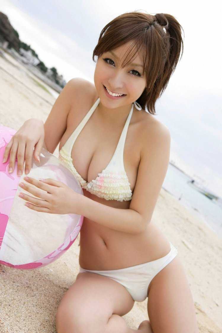 Японская модель Aya Kiguchi