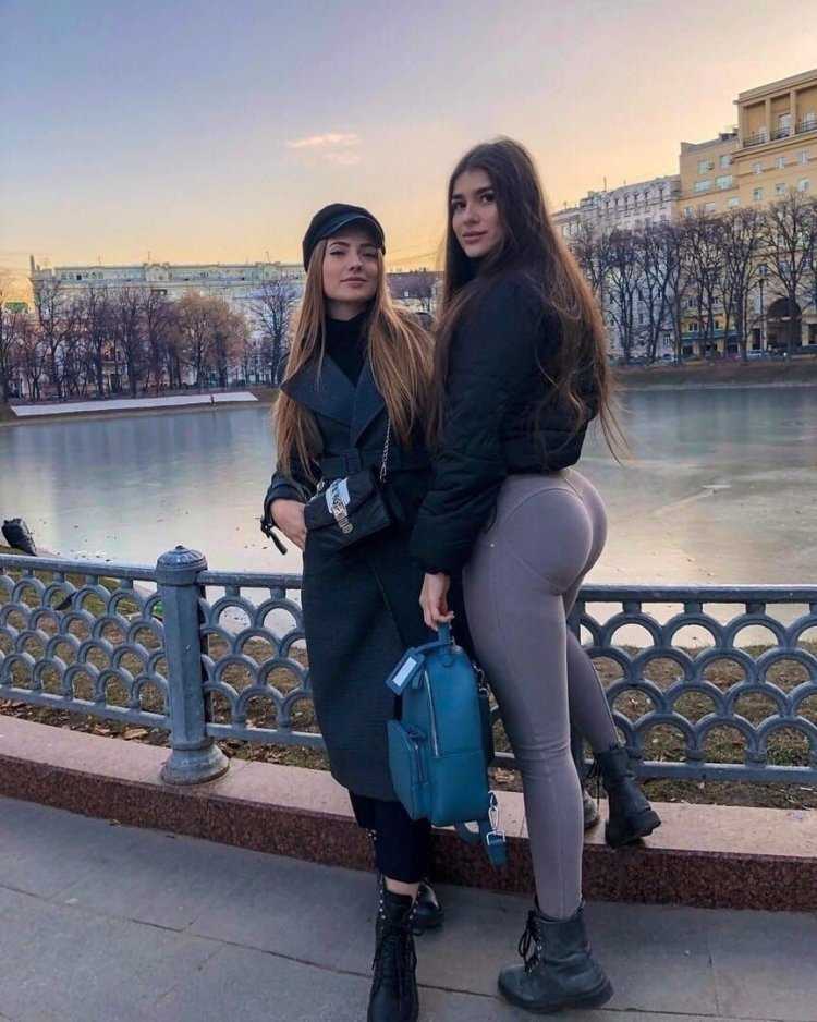 Одноклассница попка купальник