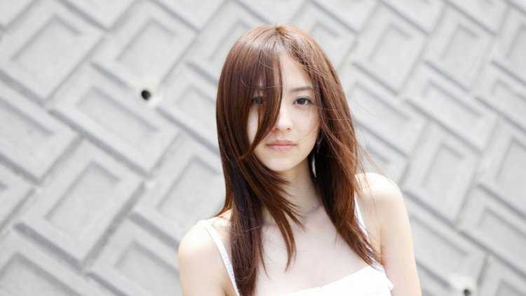 Rina Aizawa фото