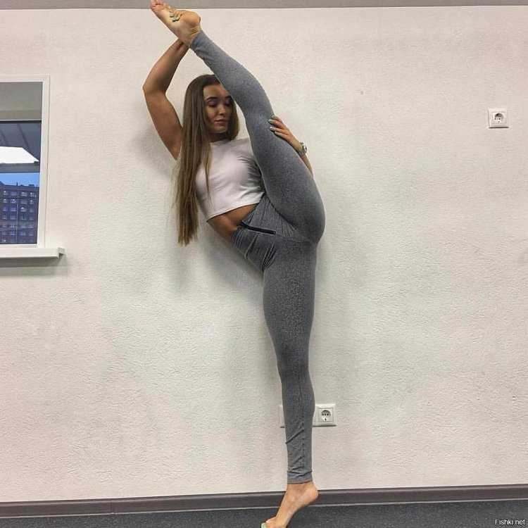 Регина Тодоренко в лосинах