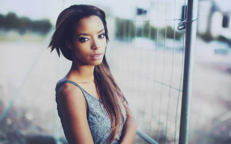 Красивые мулатки