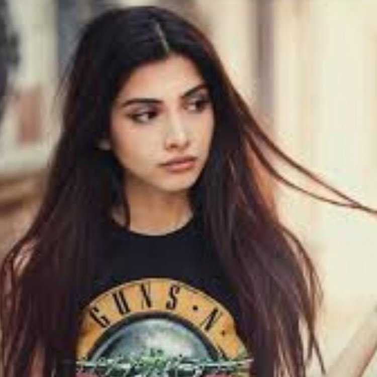 Азербайджанка Амина