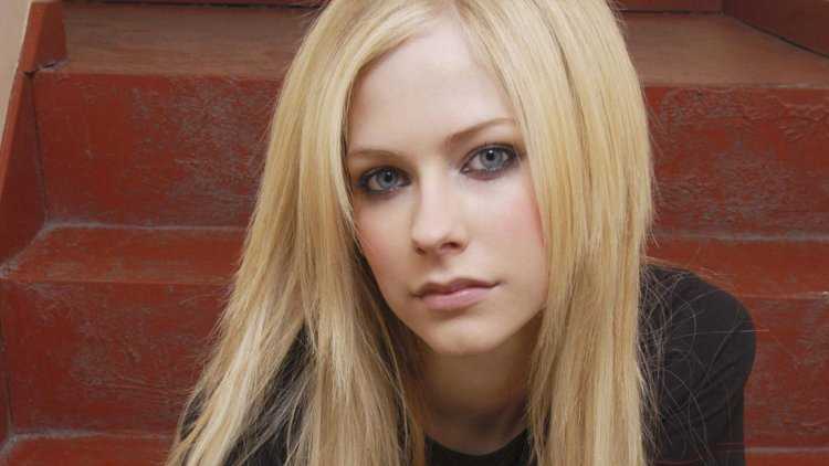 Аврил Лавин макияж