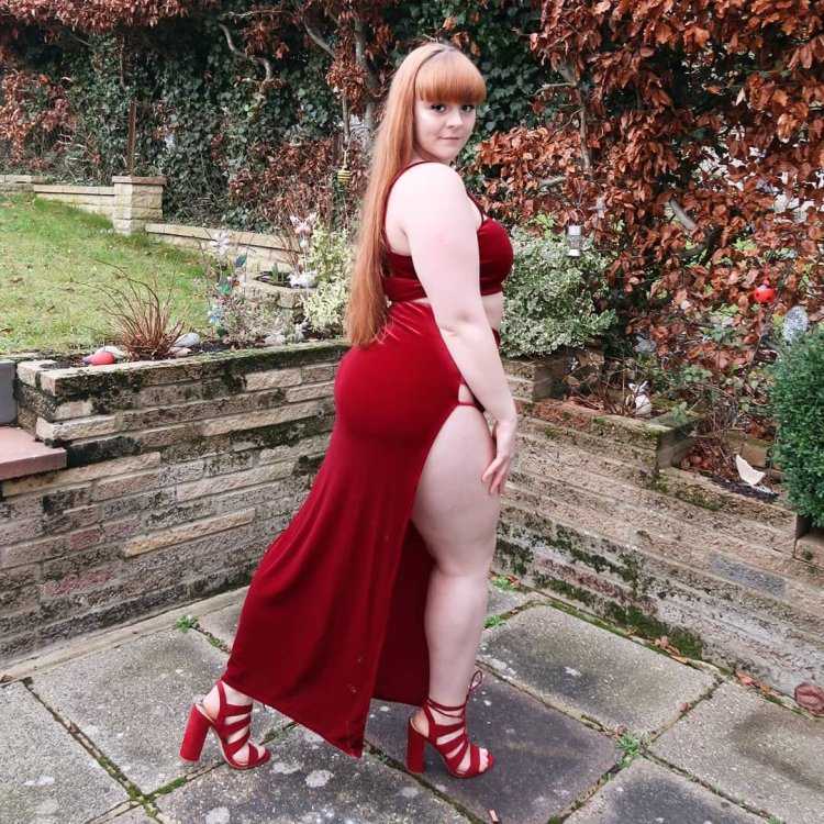 Николь Херринг пышная