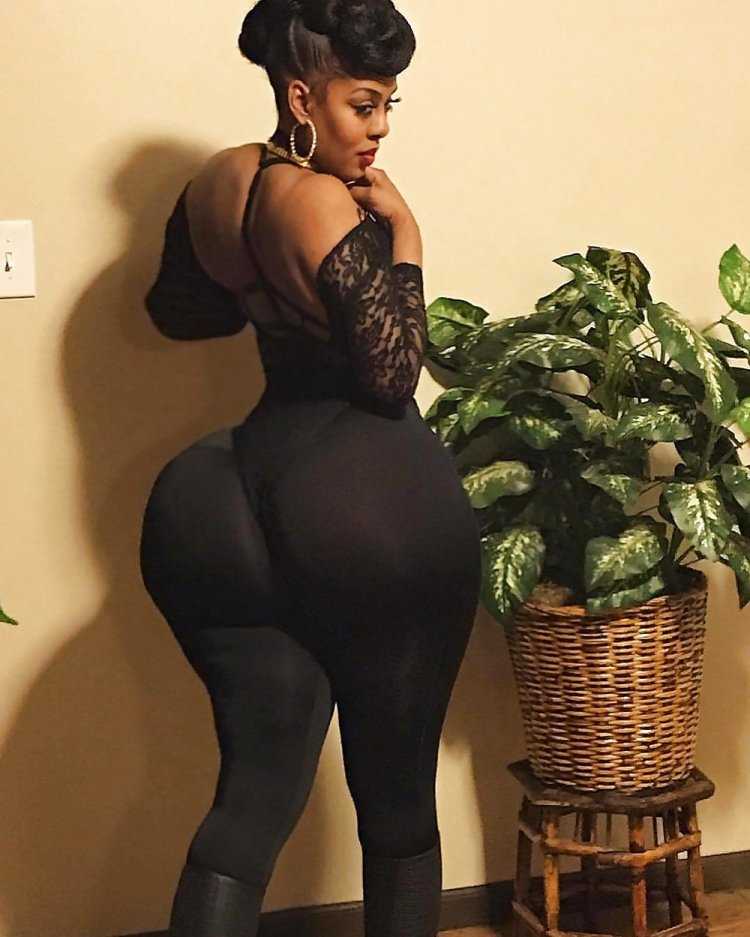 Gabriel Fox (@_blackgabbydoll)